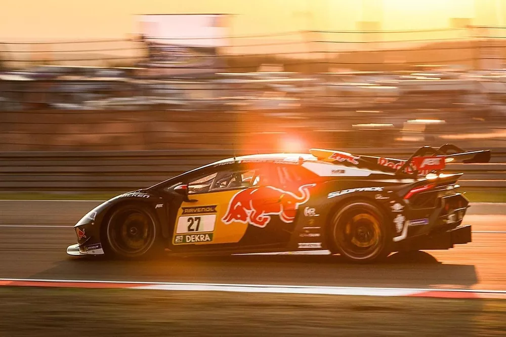 #27 Red Bull Team Abt Lamborghini Huracan GT3 EVO2 Jordan Pepper, Mirko Bortolotti, Daniel Juncadella