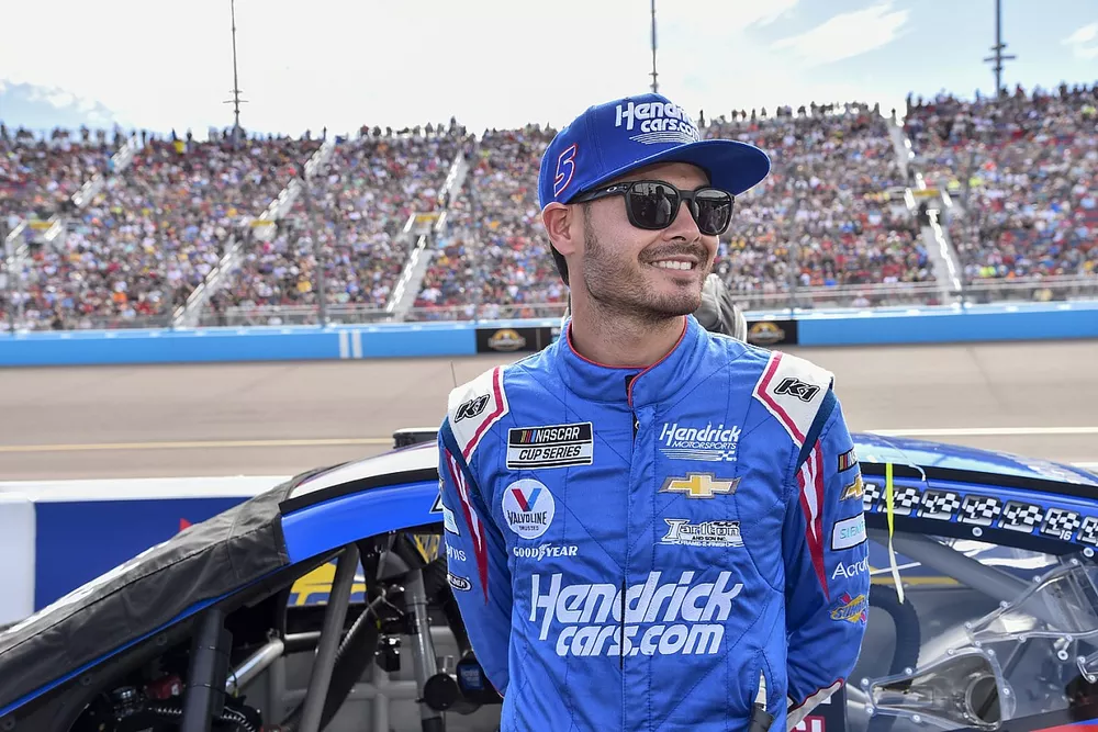 Kyle Larson, Hendrick Motorsports, Chevrolet Camaro HendrickCars.com