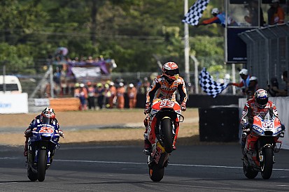 MotoGP Thailand: Duel panas, Marquez taklukkan Dovizioso