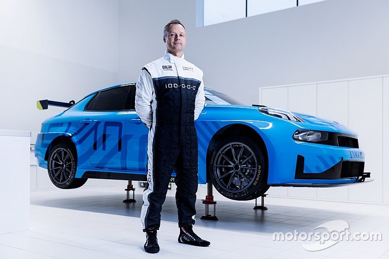 andy-priaulx-wtcr-1.jpg
