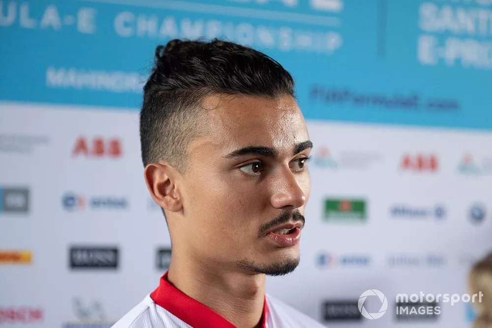 Pascal Wehrlein, Mahindra Racing talks to the press 