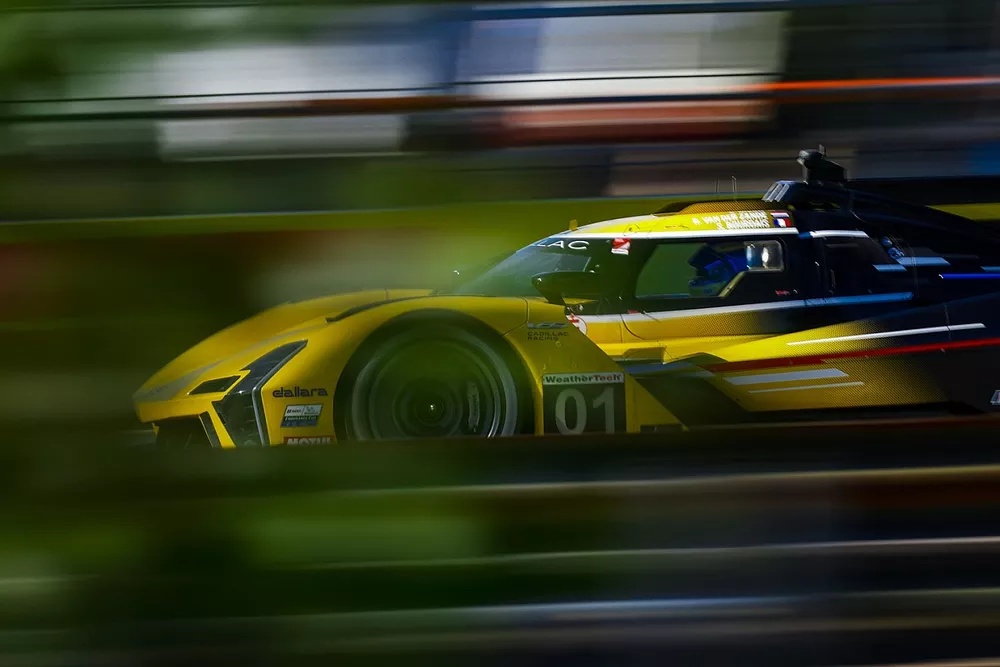 #01 Cadillac Racing Cadillac V- Series.R: Sebastien Bourdais, Renger van der Zande, Scott Dixon