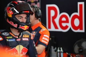 MotoGP: Viñales abandona GP da Indonésia e tomará decisão sobre restante da temporada até domingo