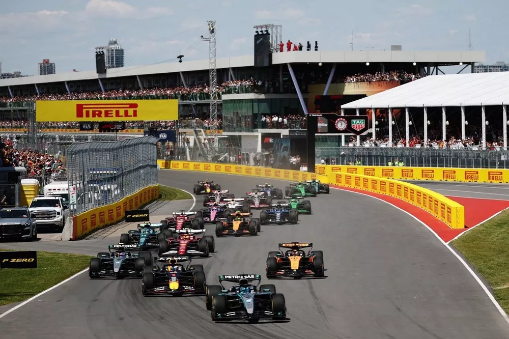 Oscar Piastri, McLaren, Max Verstappen, Red Bull Racing, George Russell, Mercedes