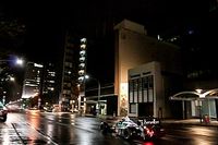 VIDEO: Sorpresiva aparici&oacute;n de autos de F1 en la noche de Adelaida