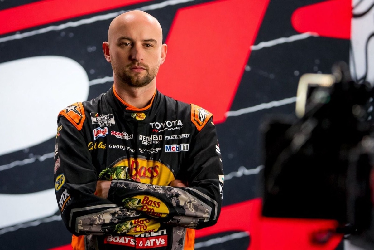 No, Chase Briscoe hasn’t taken to the bald look too … yet 