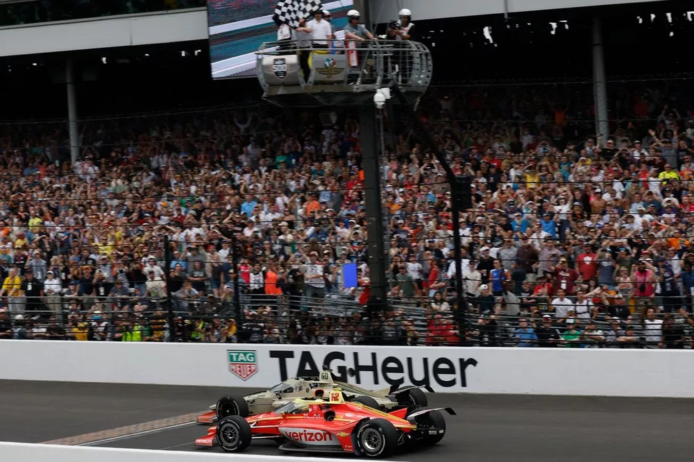 Felix Rosenqvist, Meyer Shank Racing w/ Curb Agajanian Honda, David Malukas, Team Penske Chevrolet
