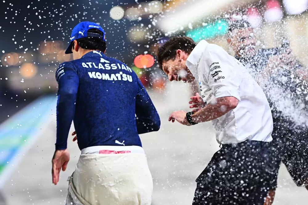 James Vowles, Team Principal de Williams, Carlos Sainz, Williams FW47