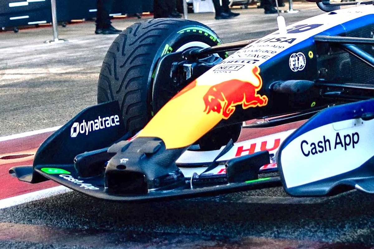 F1 | Racing Bulls stupisce: sono apparsi due flap sul muso della VCARB03