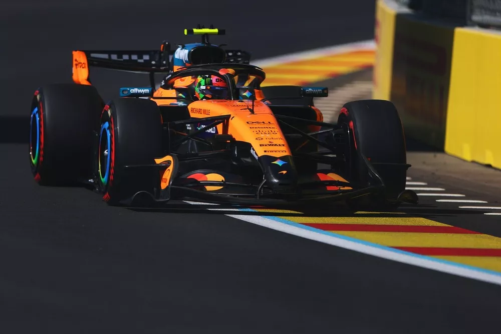 Norris snatches Spanish GP pole with 'masterpiece' lap