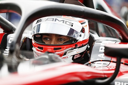 F2 Abu Dhabi: Russell pimpin latihan, Gelael ke-15