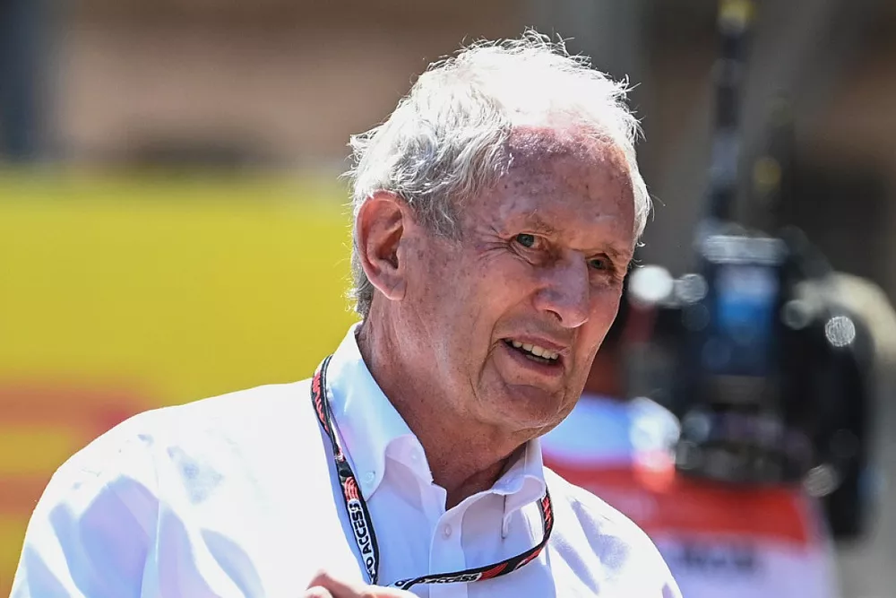 Helmut Marko, Consultant, Red Bull Racing, Marc Gene, Scuderia Ferrari