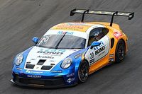 Porsche Carrera Cup: Hahn tem problemas na &uacute;ltima volta e Pedro Aguiar vence em Interlagos