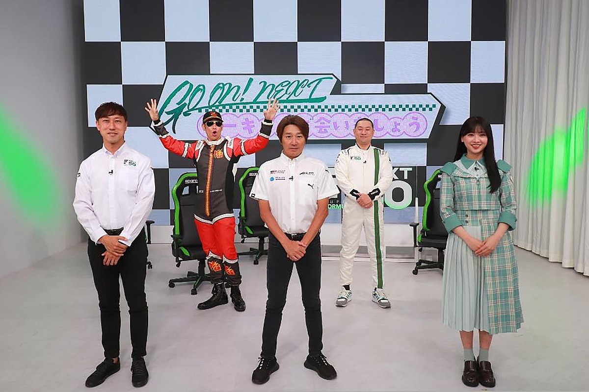 日向坂46の富田鈴花がメインMC！ スーパーフォーミュラの新番組