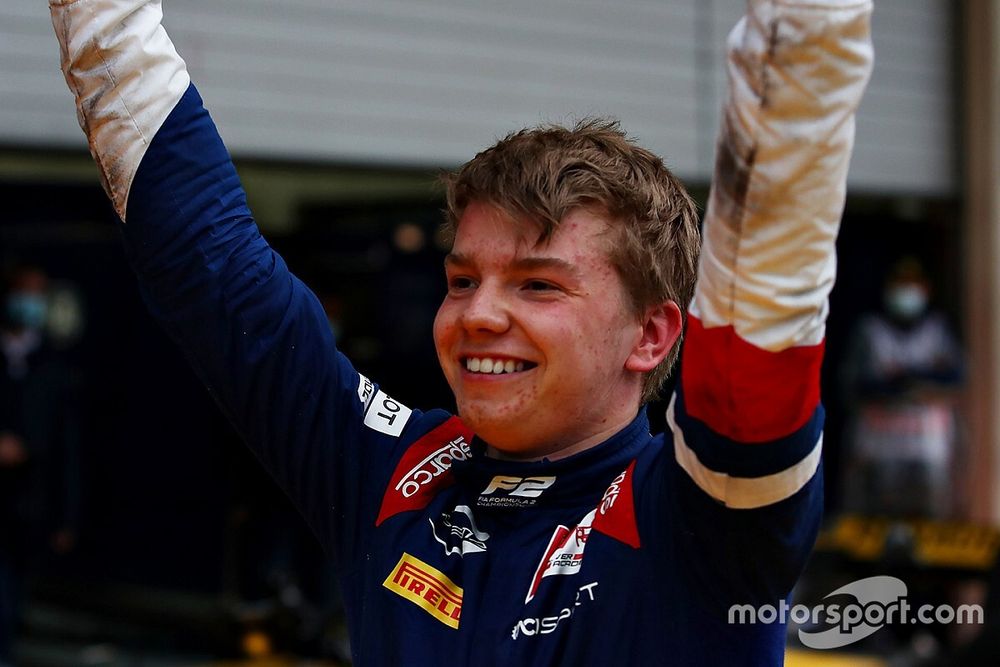 Race Winner Robert Shwartzman, Prema Racing