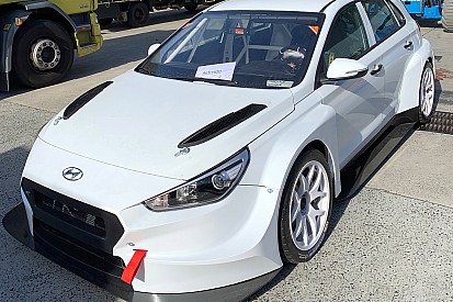 Primo test con la Hyundai per Panciatici e Bihel in vista del debutto in TCR Europe