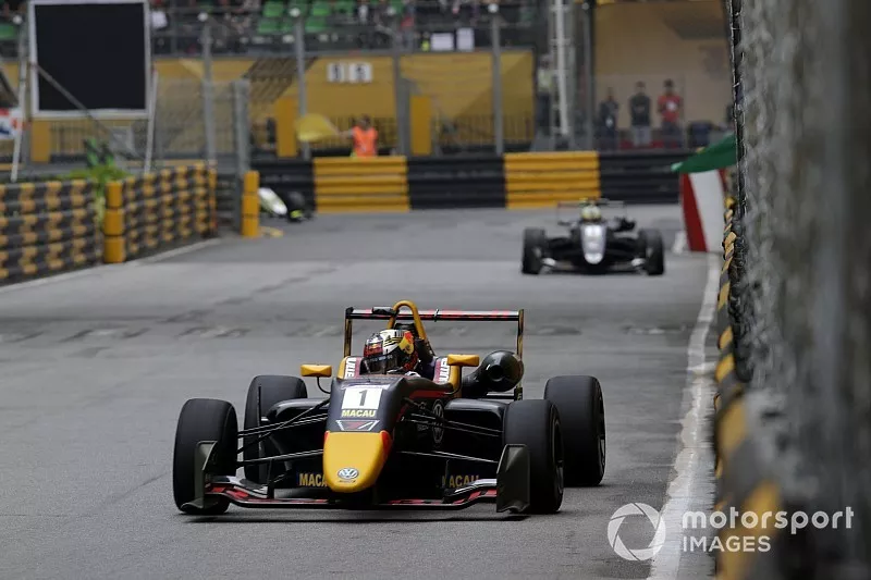 Dan Ticktum, Motopark Academy