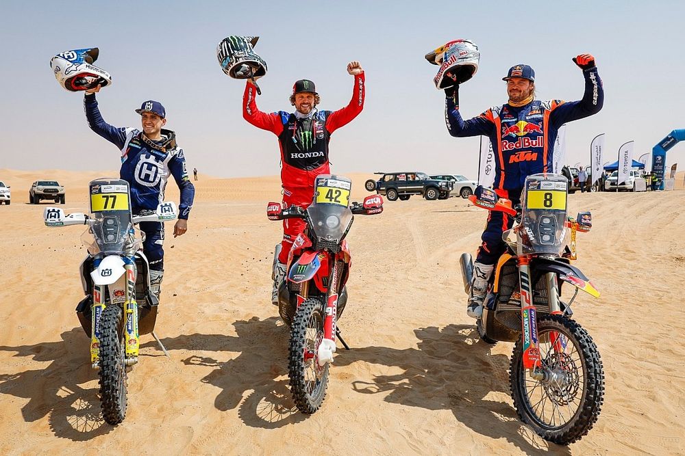 Podio de la Abu Dhabi Desert Challenge 2023
