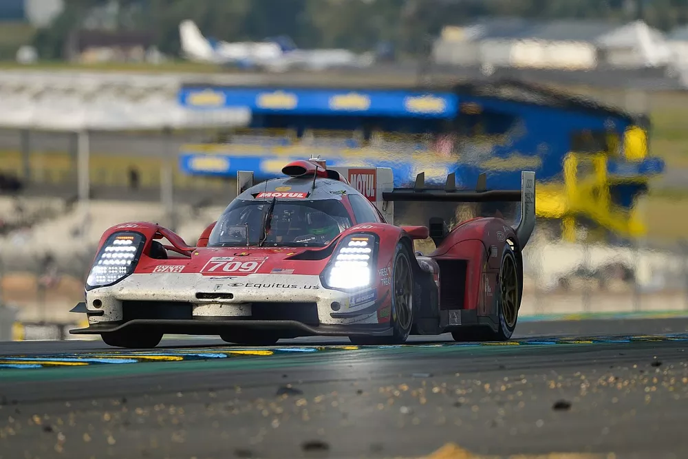 #709 Glickenhaus Racing Glickenhaus 007 LMH Hypercar, Ryan Briscoe, Richard Westbrook, Romain Dumas