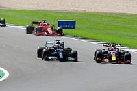 Hamilton explica su visi&oacute;n del choque con Verstappen en Silverstone 2021