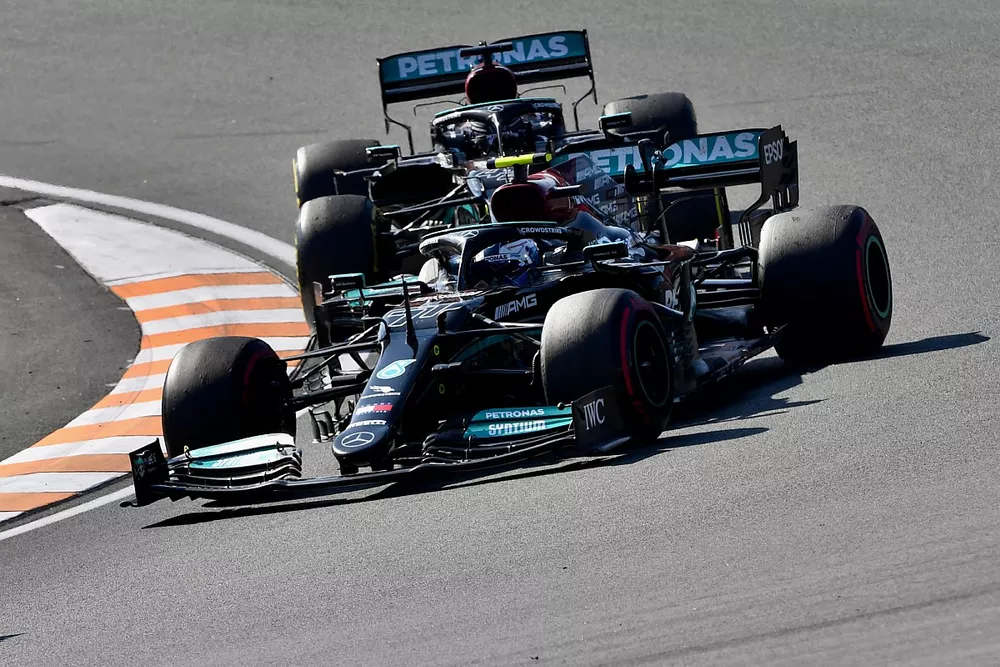 Valtteri Bottas, Mercedes W12, Lewis Hamilton, Mercedes W12