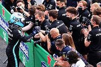 Bottas gana la carrera al sprint de Monza; Hamilton la l&iacute;a