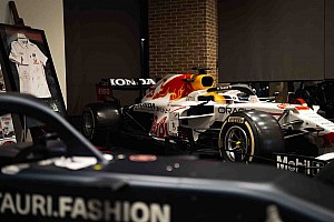 【2点セット】レッドブル・レーシング RB16B & アルファタウリ AT02 2点セット】レッドブル・レーシング RB16B & アルファタウリ