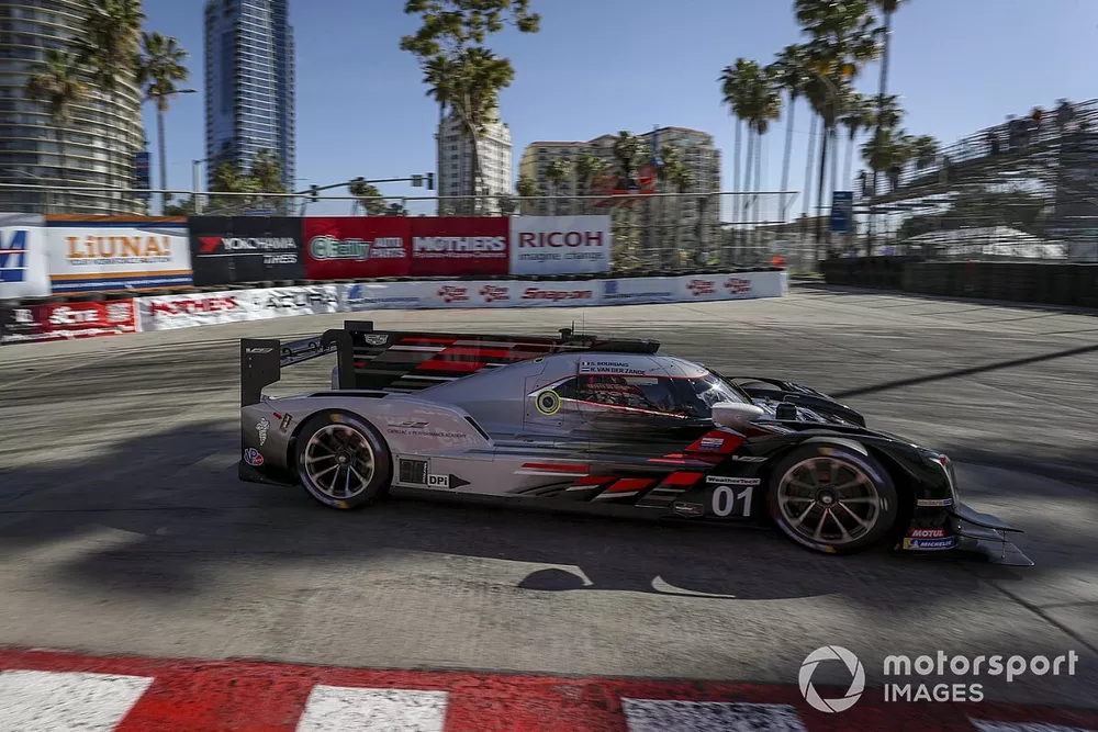 #01 Chip Ganassi Racing Cadillac DPi: Renger van der Zande, Sebastien Bourdais, Ryan Hunter-Reay