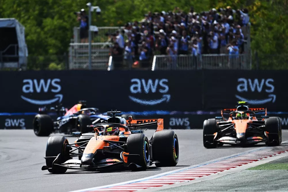 Max Verstappen, Red Bull Racing, Oscar Piastri, McLaren, Lando Norris, McLaren