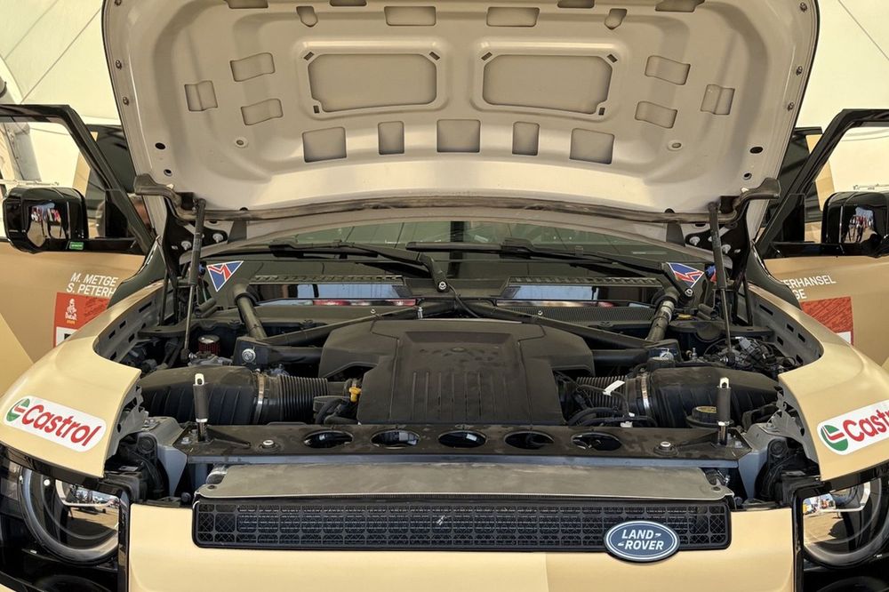 Defender D7X-R Dakar