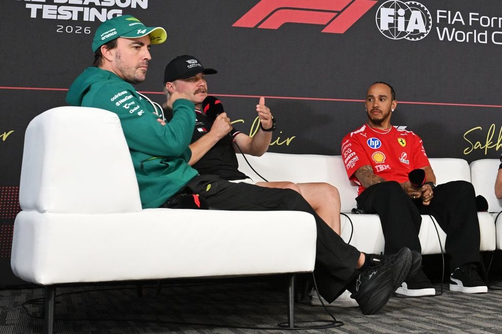 CEO da F1 minimiza impacto de possível aposentadoria de Hamilton e Alonso