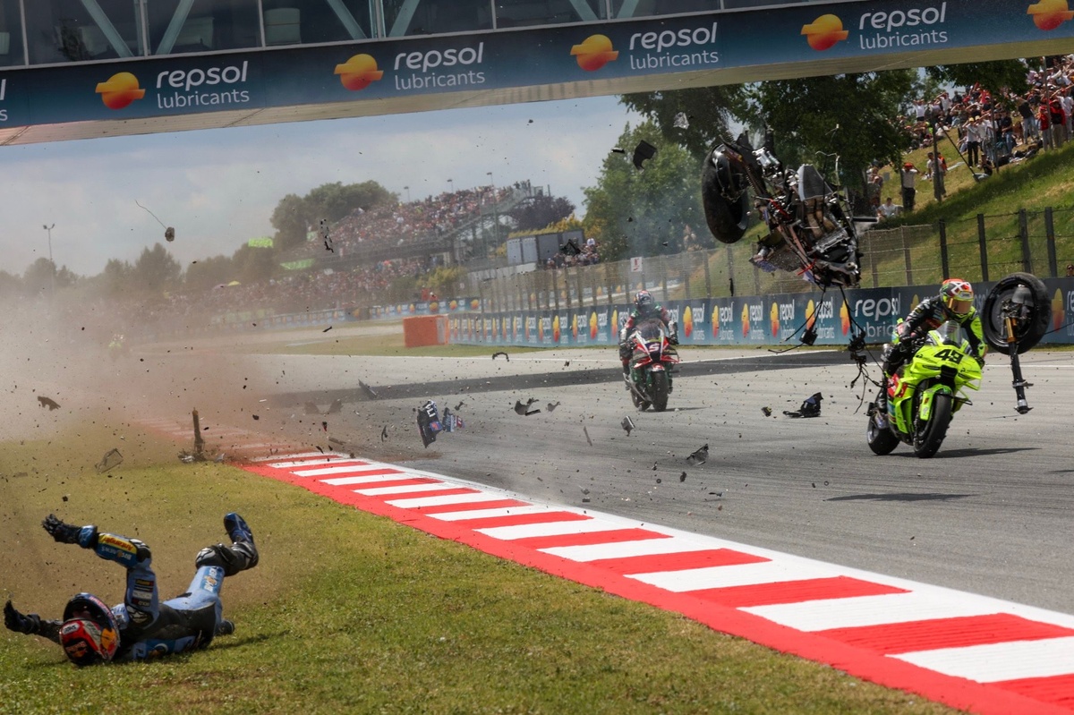 Alex Márquez ya fue operado tras su impresionante accidente en el GP de Catalunya