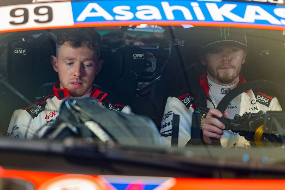 Oliver Solberg, Elliott Edmondson, Toyota Gazoo Racing WRT Toyota GR Yaris Rally1