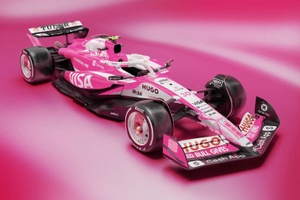 レーシングブルズF1、マイアミでは華麗なピンクに大変身！ レッドブル