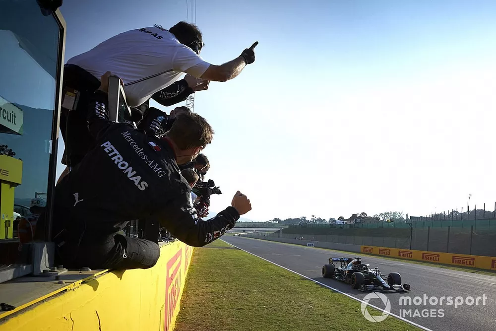 Lewis Hamilton, Mercedes F1 W11 