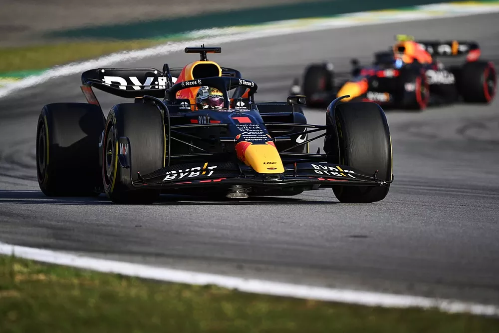 Max Verstappen, Red Bull Racing RB18, Sergio Perez, Red Bull Racing RB18