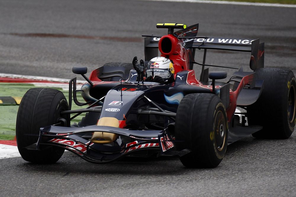 Ganador Sebastian Vettel, Toro Rosso STR03 Ferrari