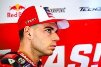 Augusto: "No me enga&ntilde;o, si no soy r&aacute;pido no llegar&aacute;n piezas y perder&eacute; mi asiento"