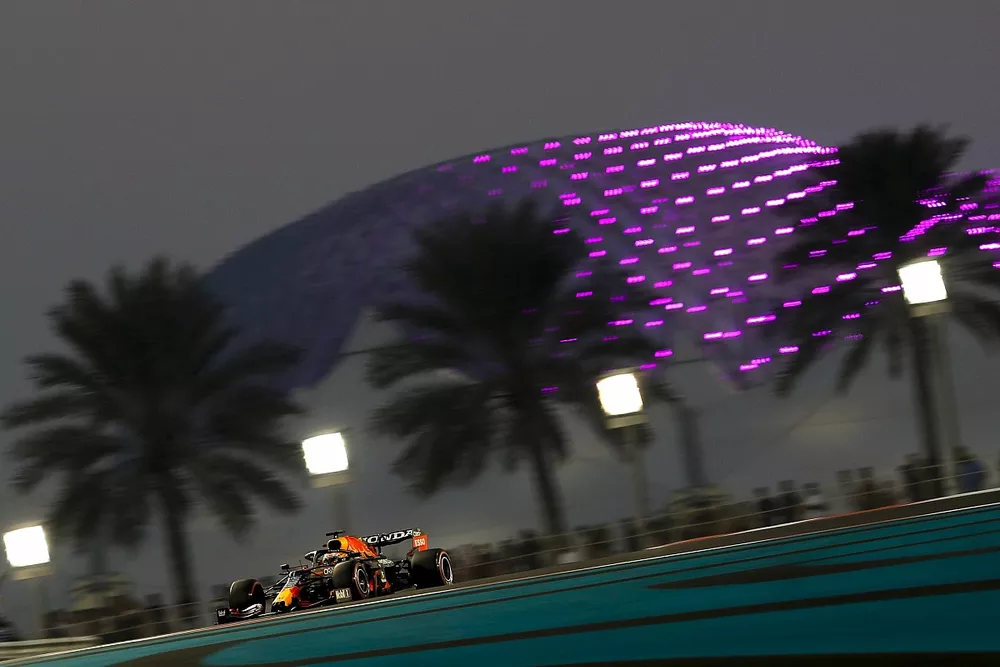 Max Verstappen, Red Bull Racing RB16B