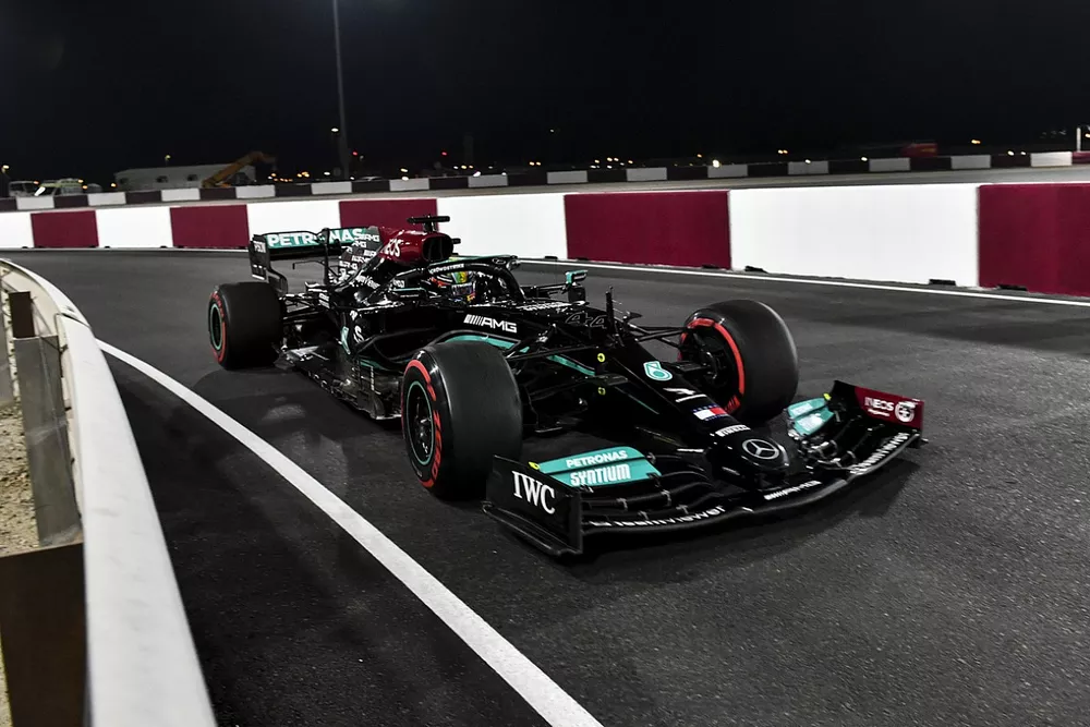 Lewis Hamilton, Mercedes W12