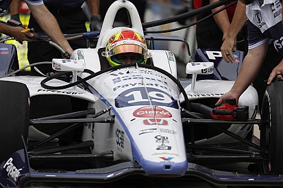 Gateway IndyCar: Rossi leads final practice, Fittipaldi stars