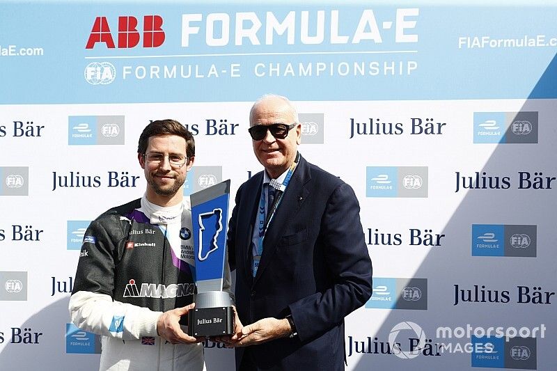 Pole Award Winner Alexander Sims, BMW I Andretti Motorsports, BMW iFE.20