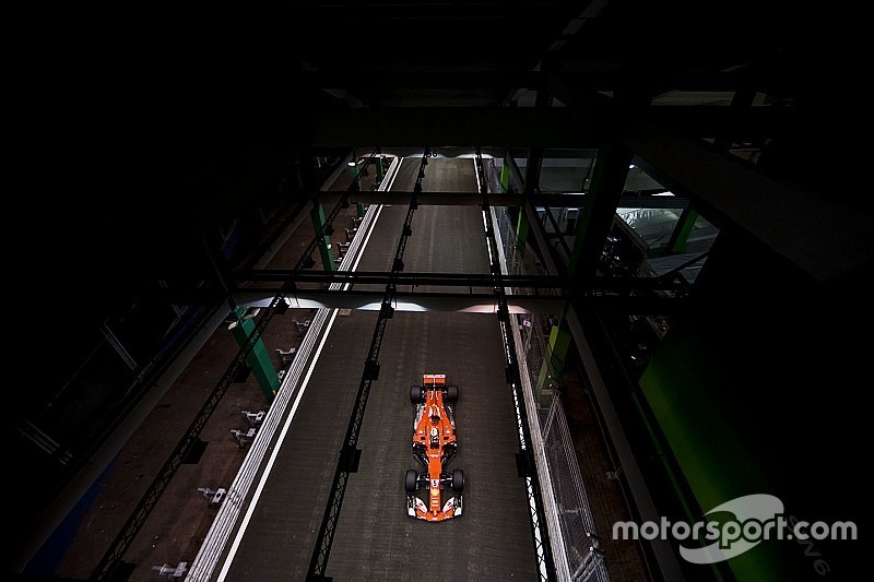 Los números de Singapur: Vettel manda, pero Hamilton lo acecha