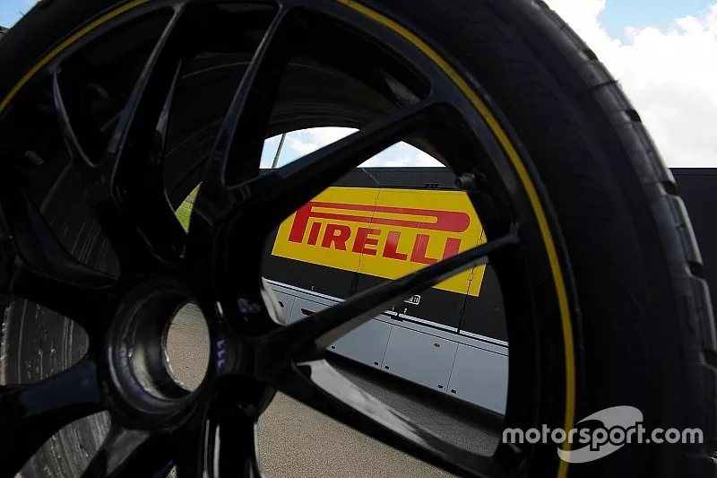 Pirelli truck