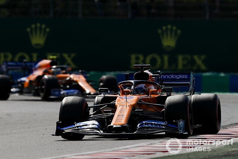 Carlos Sainz Jr., McLaren MCL34, Lando Norris, McLaren MCL34