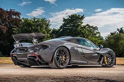 Баттон решил продать свой McLaren P1