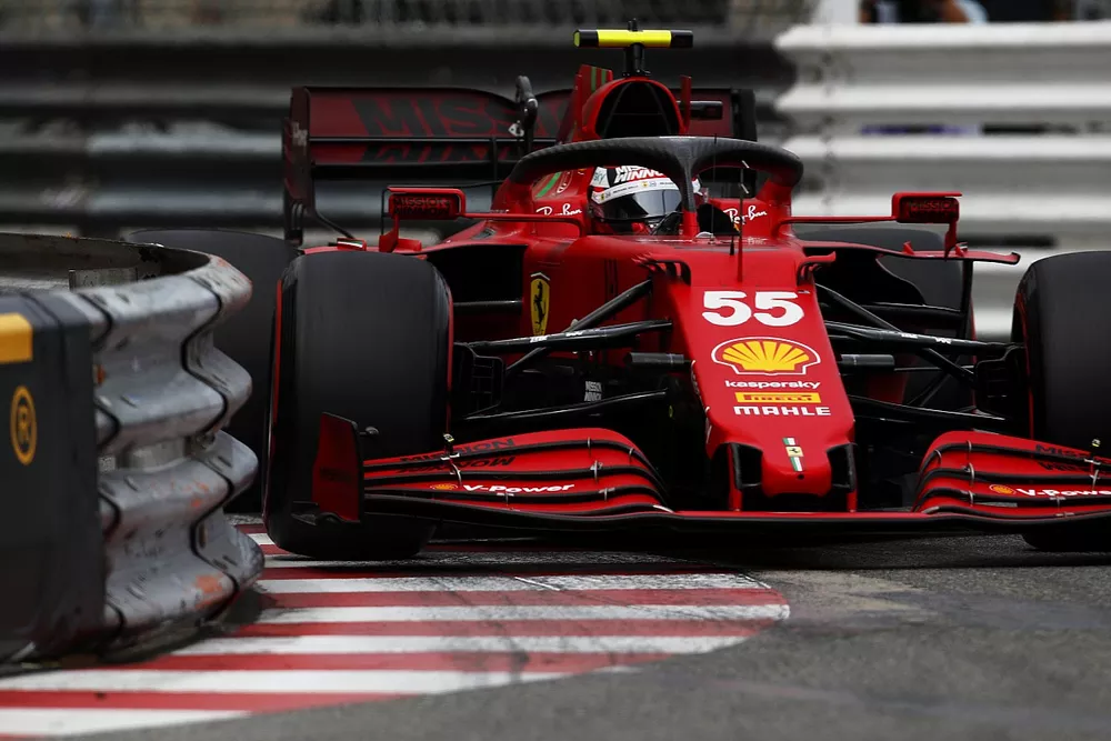 Carlos Sainz Jr., Ferrari SF21
