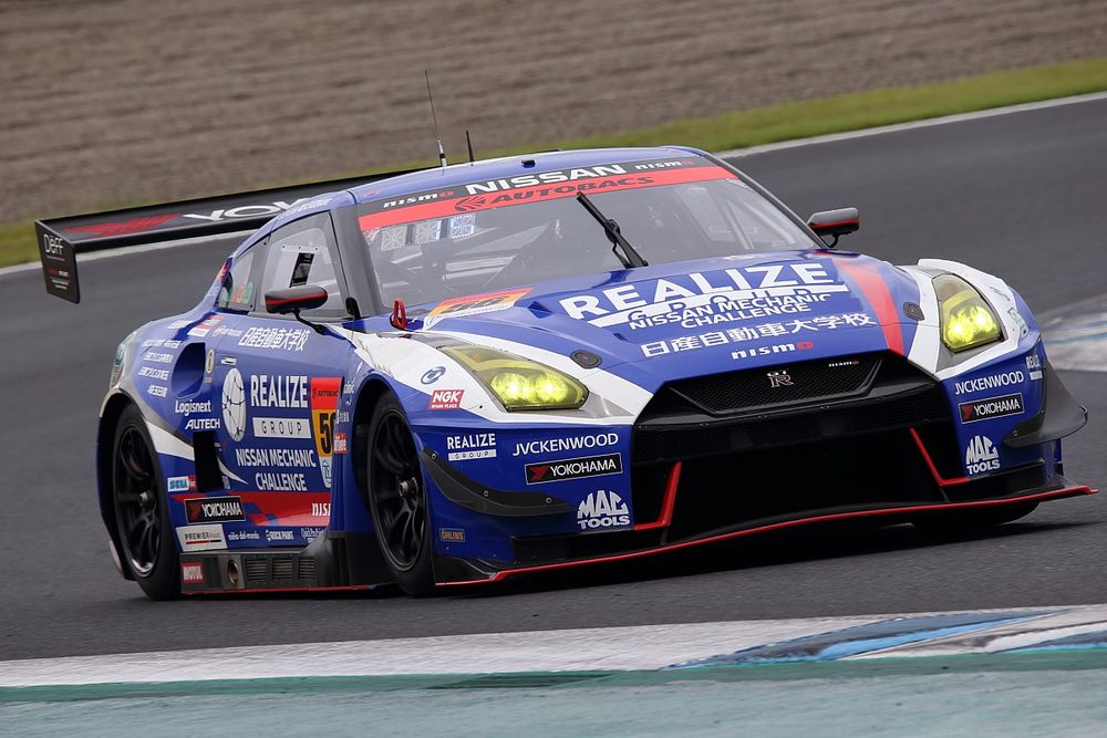 #56 Kondo Racing Nissan GT-R NISMO GT3: Kiyoto Fujinami, Joao Paulo de Oliveira