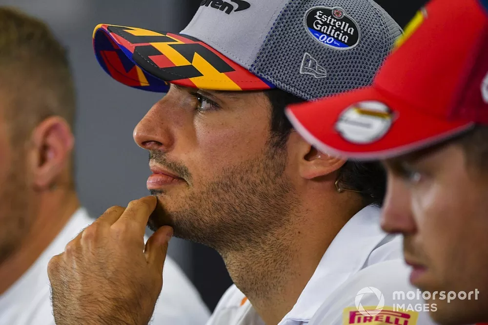 Carlos Sainz Jr., McLaren, Valtteri Bottas, Mercedes AMG F1 et Sebastian Vettel, Ferrari durant la conf&eacute;rence de presse 