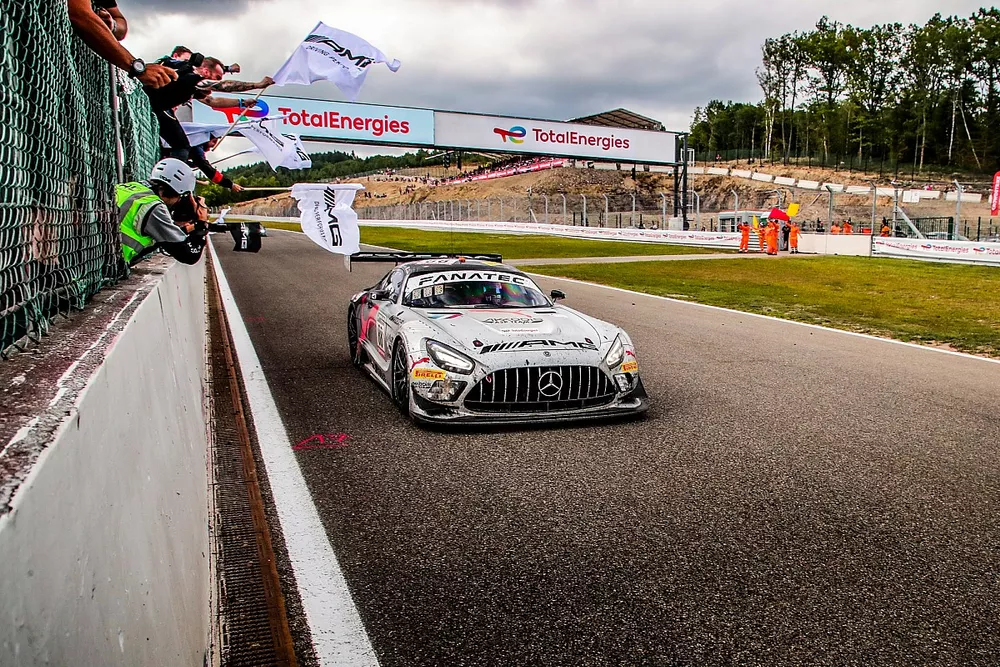 Winner #88 AMG Team AKKODIS ASP Mercedes-AMG GT3: Raffaele Marciello, Daniel Juncadella, Jules Gounon